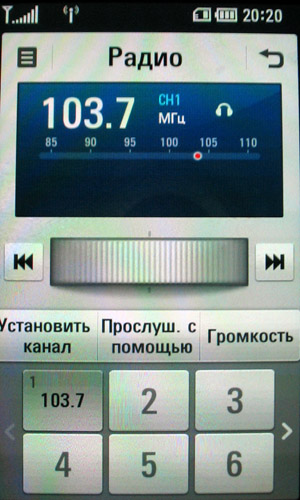 Muvee Studio - генератор слайд-шоу, позволяющий создать видео-ролик из