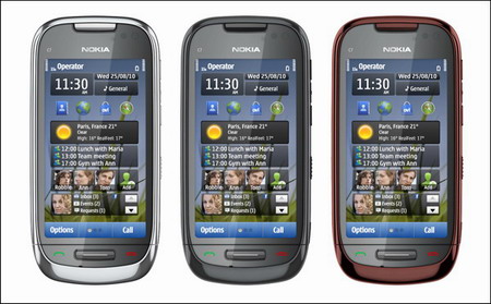 Nokia C7-00 поступил в продажу в России