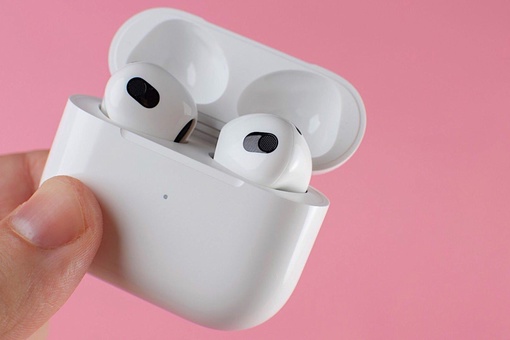 AirPods     USB-C!