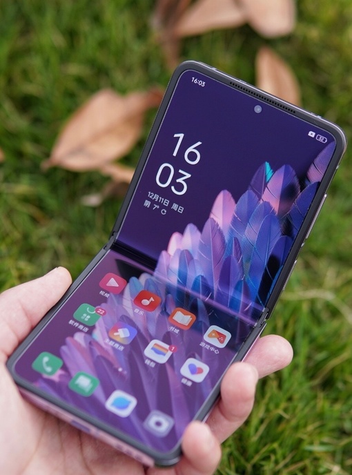 Что за зверь Vivo X Flip | Цифрус