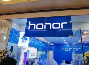 Huawei    Honor.
