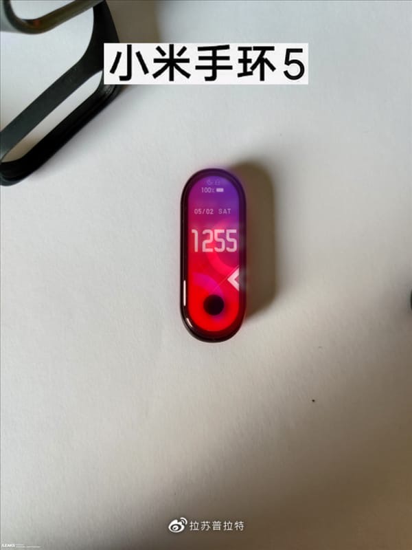     Xiaomi Mi Band 5.